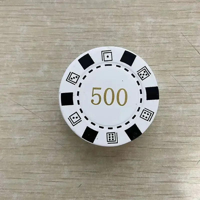 Creative and Innovative Casino Chips Gas Lighters Portable Metal Personality Butane Ignition Engine Oil Mini and Fun Gadgets
